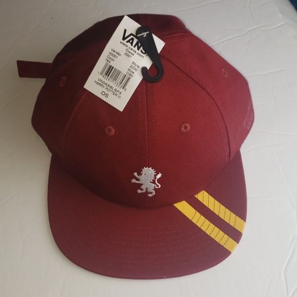 Vans Other - ⚡Vans Harry Potter Gryffindor Hat⚡